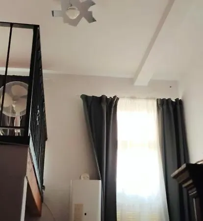 One Bedroom House At 100 M Away From The With View And Wifi Hébergement de vacances Imperia
